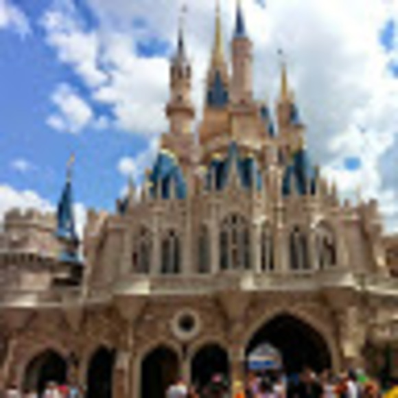 Meet the Posher Other - Meet your Posher, Esmeralda